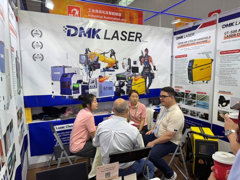 DMK Laser сияет на выставке металлообработки FABTECH 2025 в Соединенных Штатах